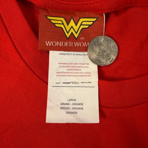 Wonder Woman T-Shirt Red DC Comics Superhero Graphic Tee Womens Large - Picture 5 of 6